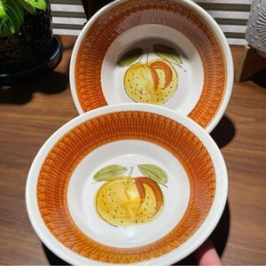 Set of 2 Vintage Bowls